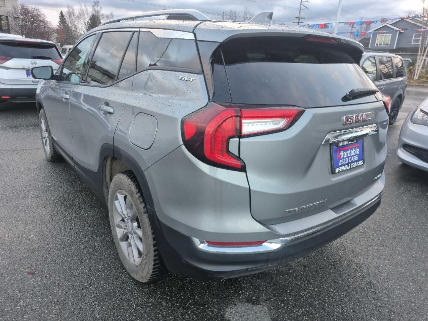 2024 SILVER GMC TERRAIN SLT (3GKALVEG2RL) with an 1.5L engine, Automatic transmission, located at 929 East 8th Ave, Anchorage, AK, 99501, (907) 274-2277, 61.214783, -149.866074- Photo#2