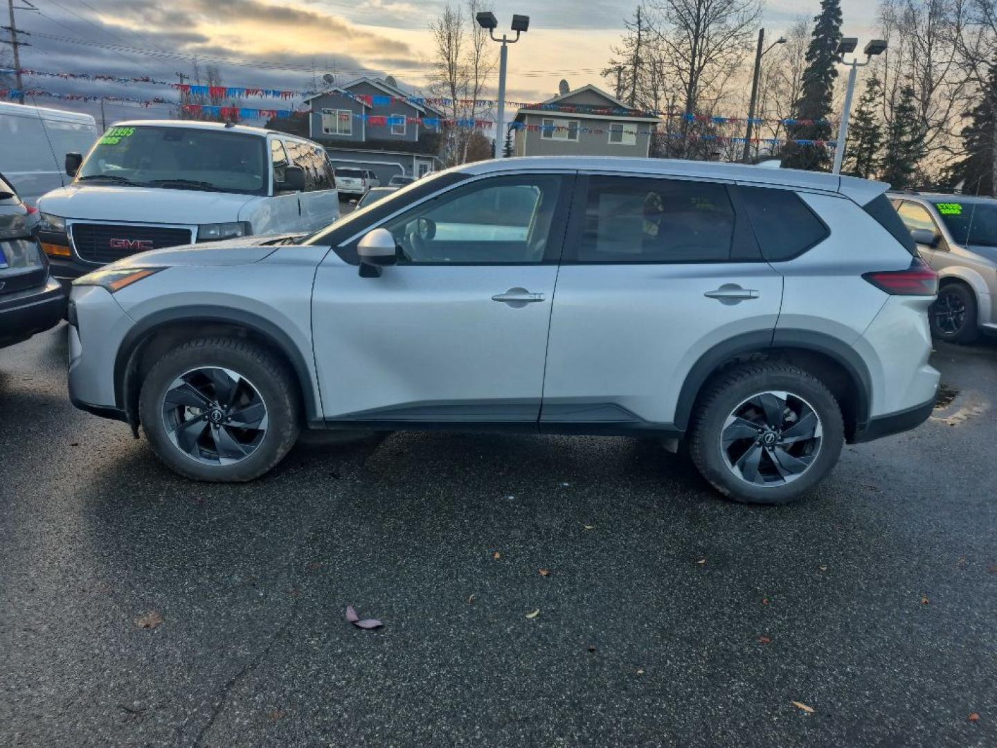 2025 SILVER NISSAN ROGUE SV (5N1BT3BB8SC) with an 1.5L engine, Continuously Variable transmission, located at 929 East 8th Ave, Anchorage, AK, 99501, (907) 274-2277, 61.214783, -149.866074- Photo#1