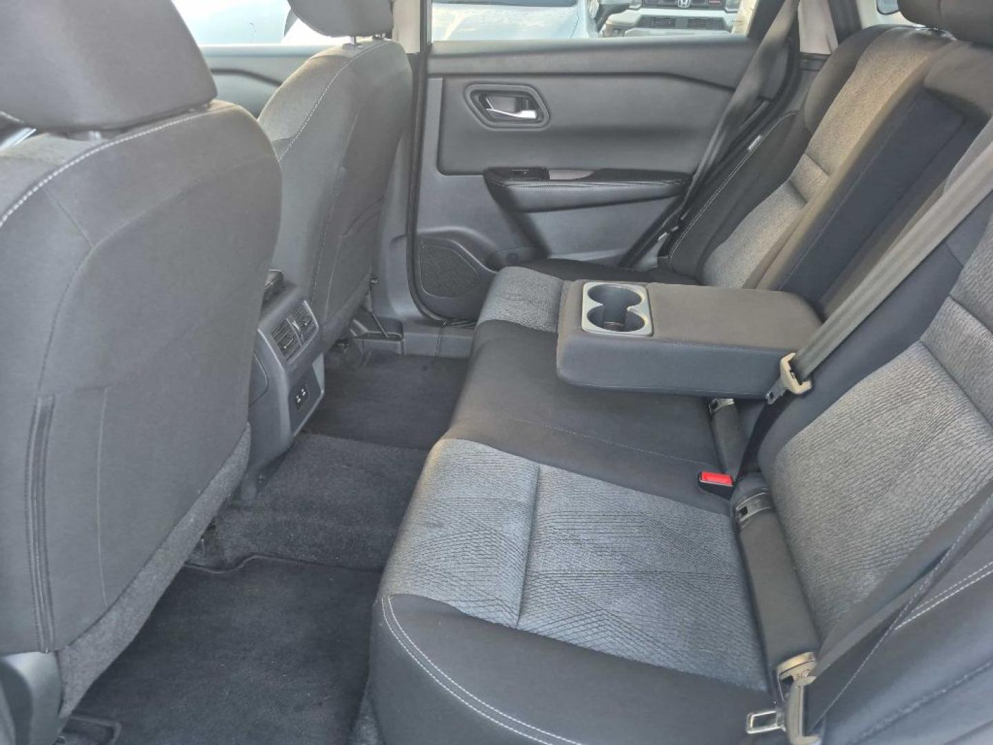 2025 SILVER NISSAN ROGUE SV (5N1BT3BB8SC) with an 1.5L engine, Continuously Variable transmission, located at 929 East 8th Ave, Anchorage, AK, 99501, (907) 274-2277, 61.214783, -149.866074- Photo#3